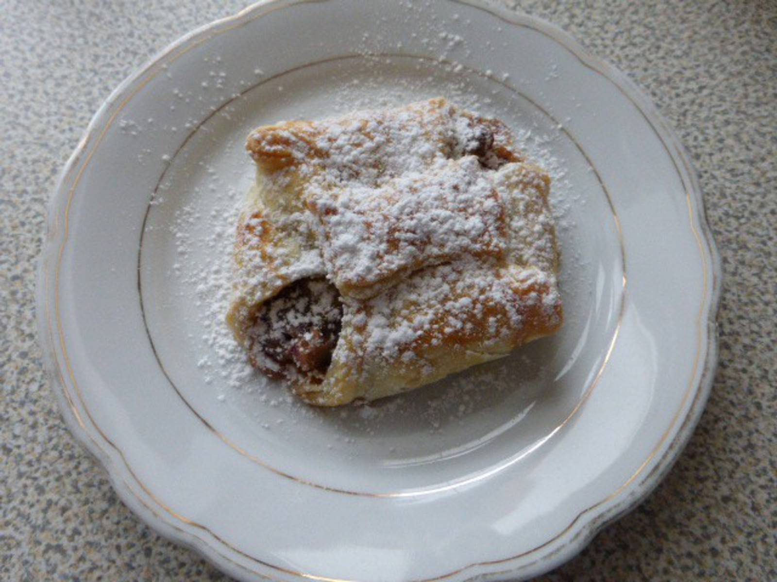 Apfel im Schlafrock Rezept - ichkoche.at Apfel im Schlafrock Rezept - ichkoche.at