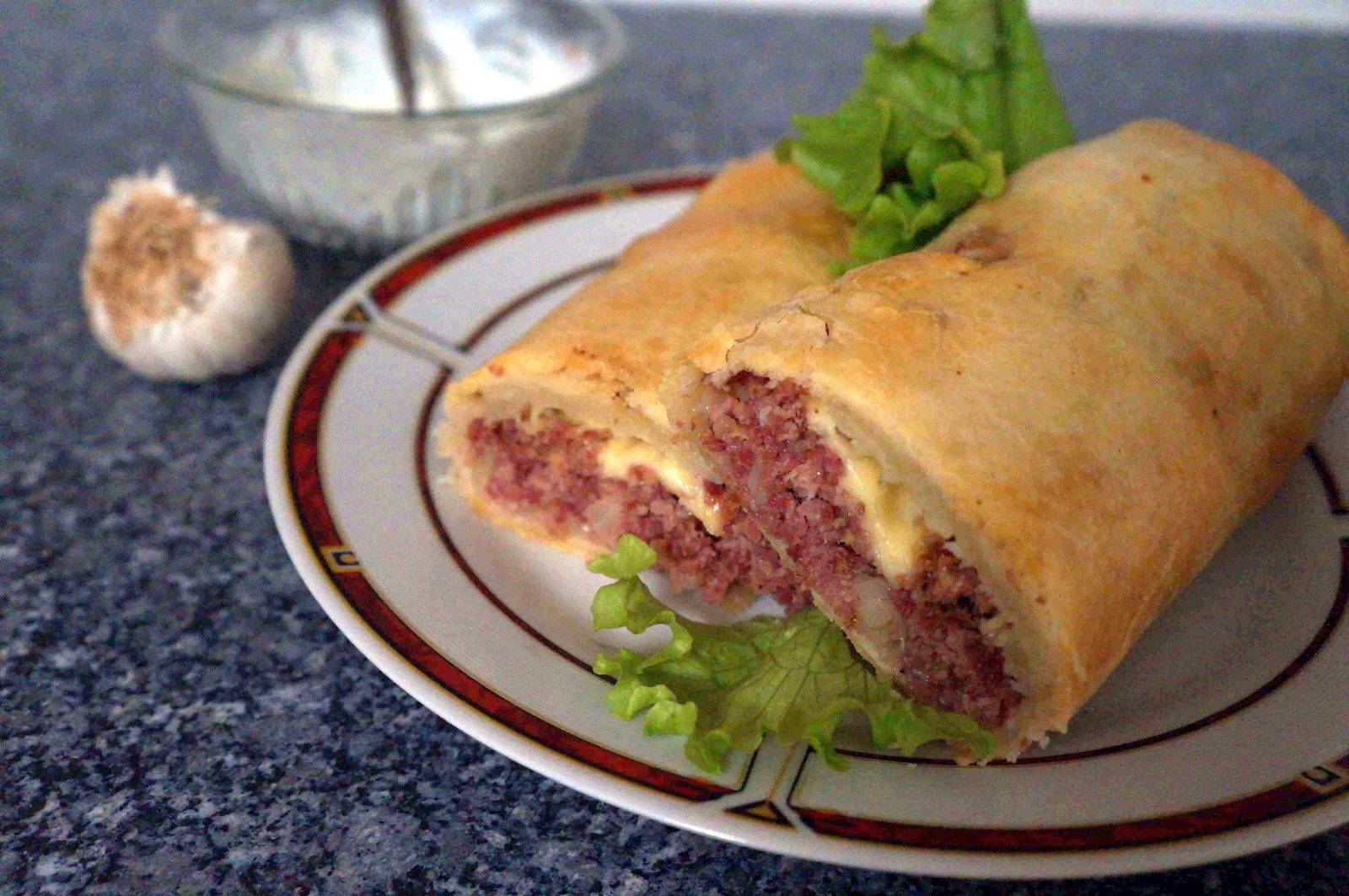 Pizzastrudel Rezept - ichkoche.ch Pizzastrudel Rezept - ichkoche.ch