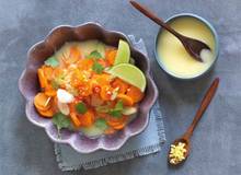 Karottensalat mit Orangen-Kokos-Dressing
