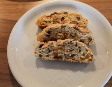 Weihnachtlicher Topfenstollen Weihnachtlicher Topfenstollen