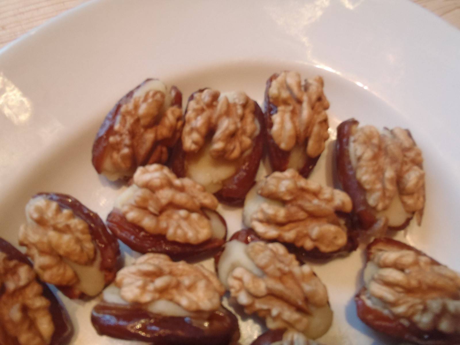 Dattel-Marzipan-Konfekt Rezept - ichkoche.ch Dattel-Marzipan-Konfekt Rezept - ichkoche.ch