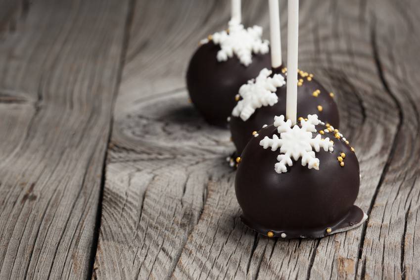 Weihnachtliche Cake Pops Rezept