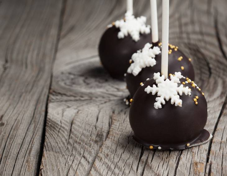 Weihnachtliche Cake Pops