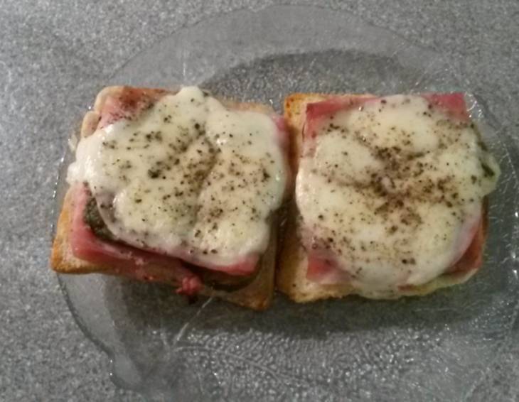 Mozzarella-Toast