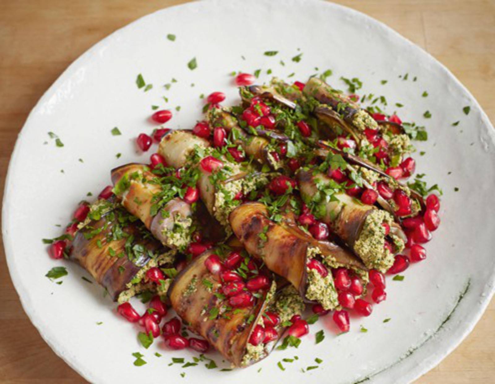 Auberginenröllchen mit Walnüssen Rezept - ichkoche.de Auberginenröllchen mit Walnüssen Rezept - ichkoche.de