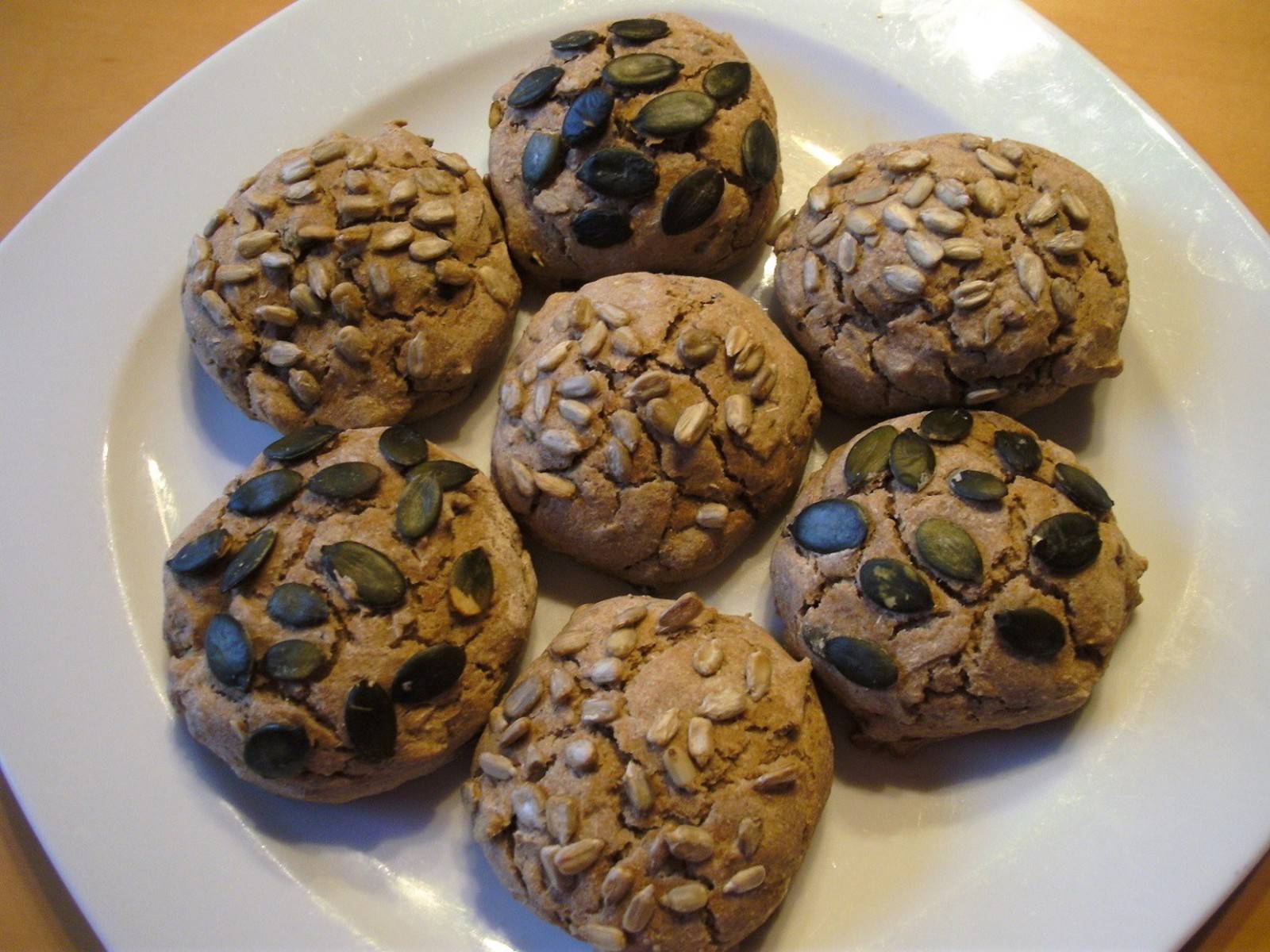 Roggen-Vollkorn-Weckerl Rezept - ichkoche.de Roggen-Vollkorn-Weckerl Rezept - ichkoche.de