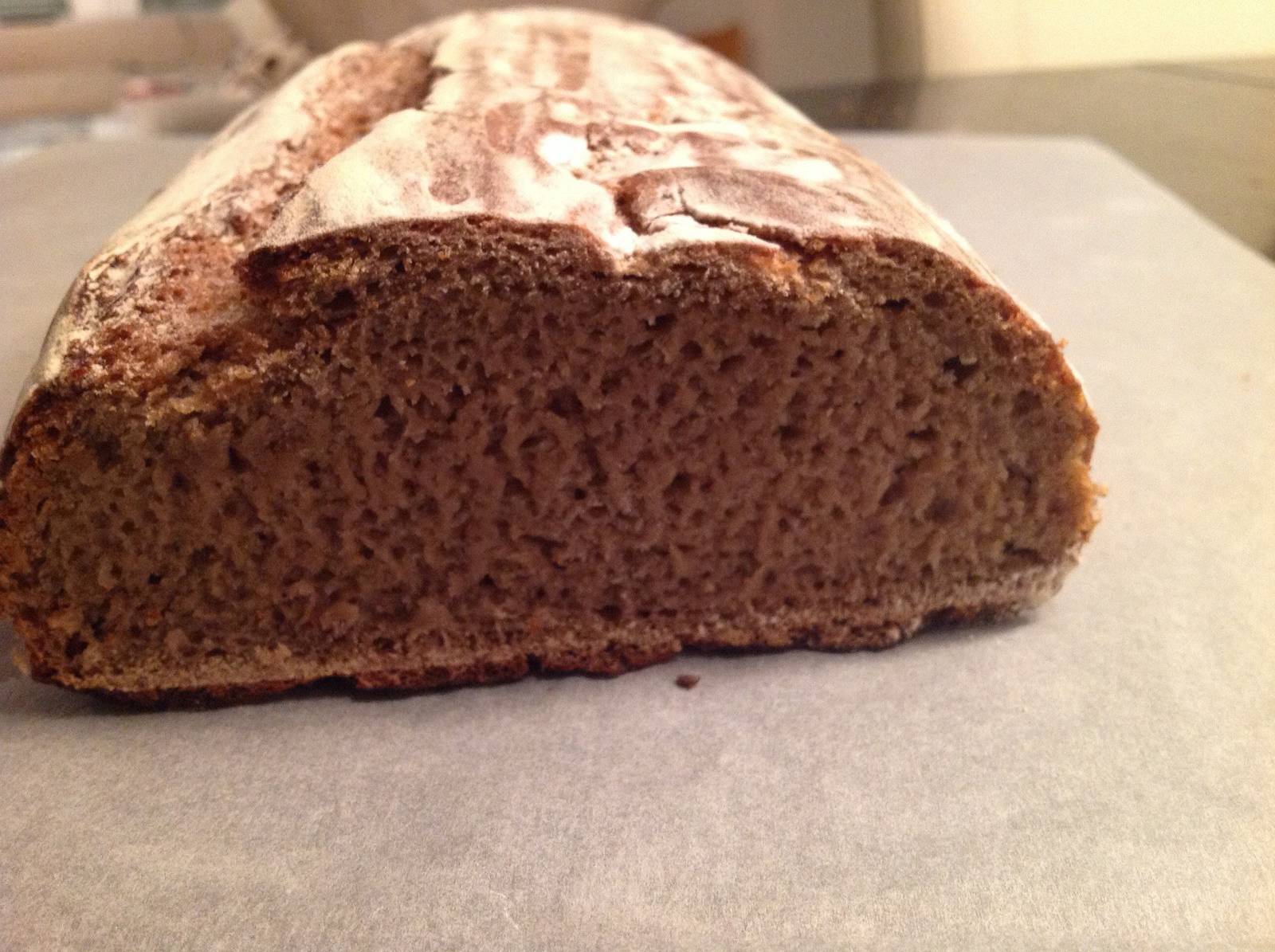 Roggenbrot mit Sauerteig