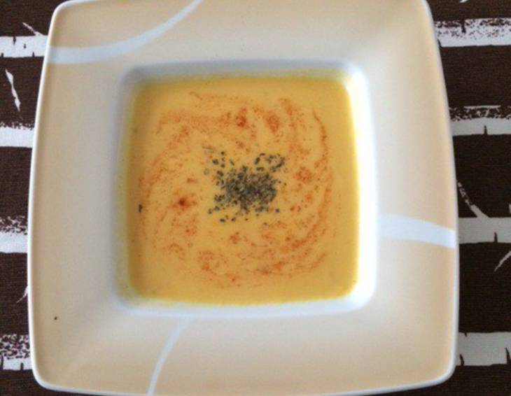 Kürbis-Apfel-Suppe