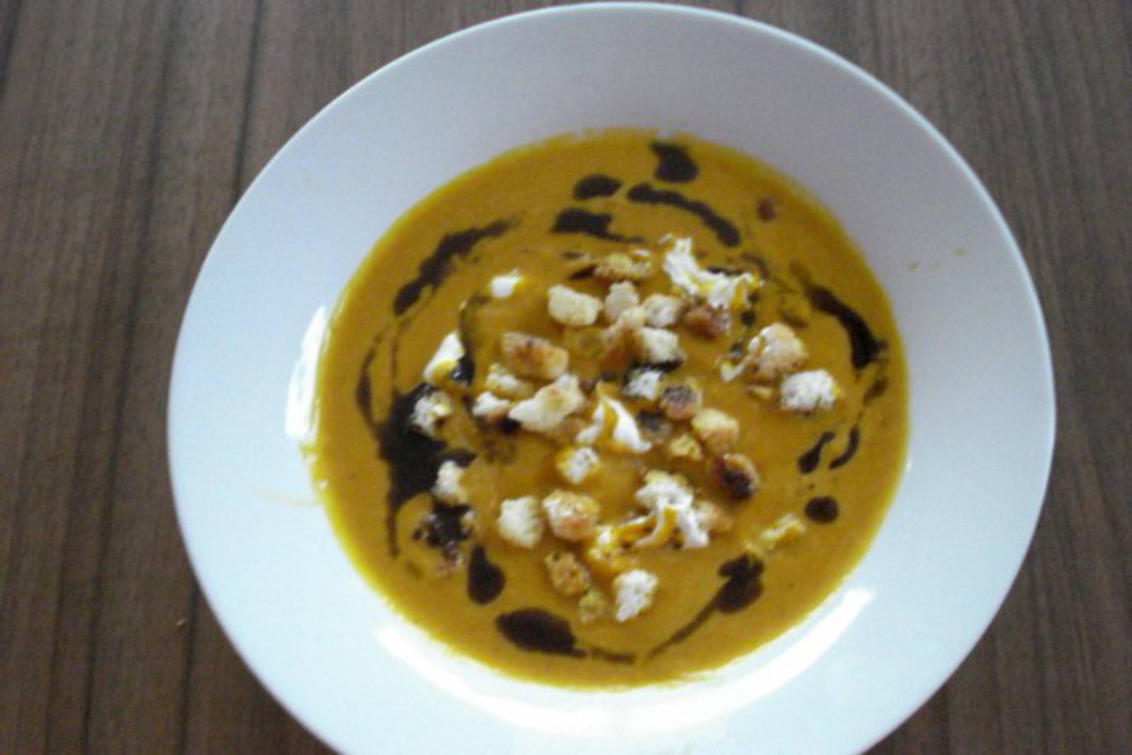 Kürbis-Kokos-Suppe Rezept - ichkoche.de