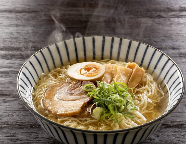 Tonkotsu Ramen - Japanische Nudelsuppe