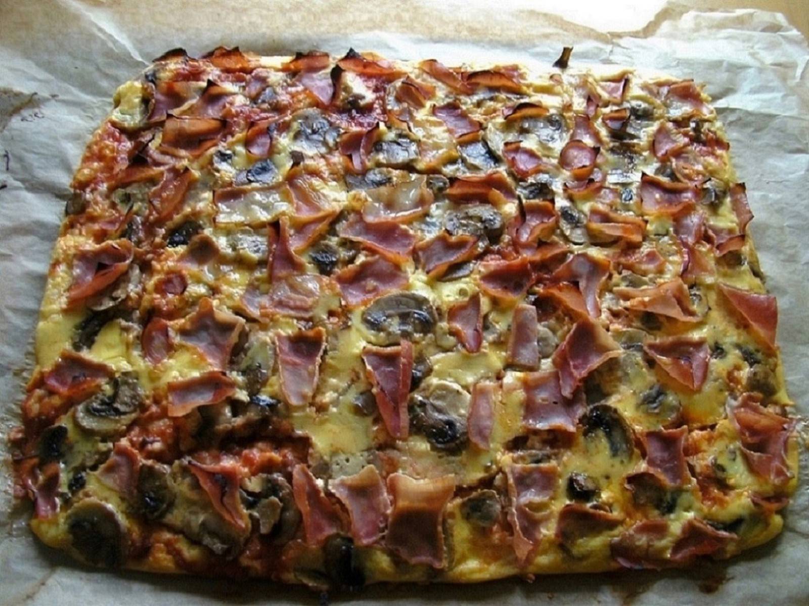 Pizza ohne Teigboden Rezept - ichkoche.de