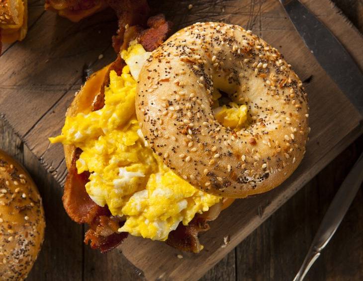 Frühstücksbagel Frühstücksbagel