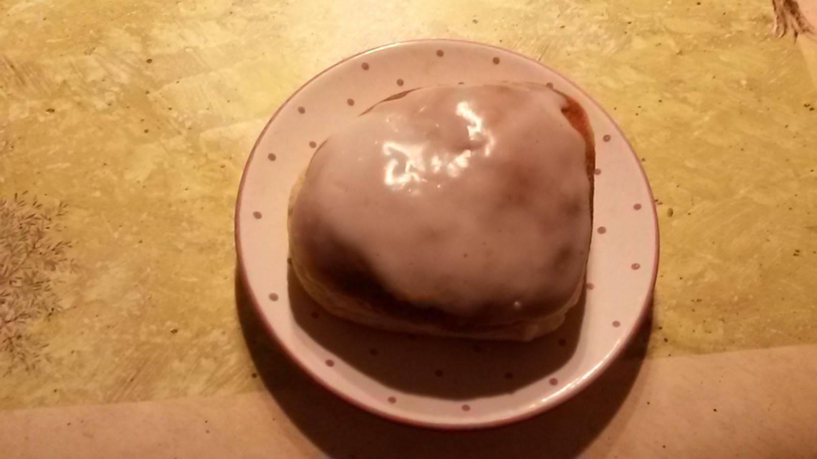 Krapfen mit Zuckerglasur