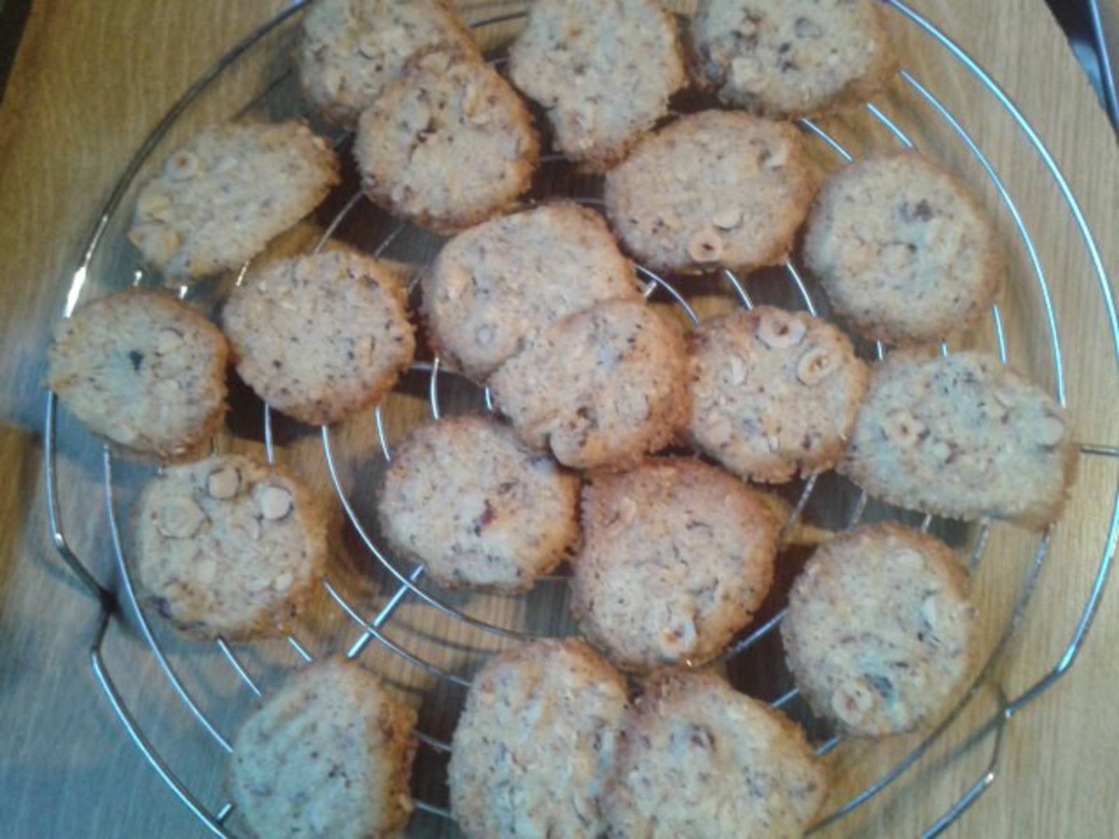 Haselnusstaler Rezept - ichkoche.de Haselnusstaler Rezept - ichkoche.de