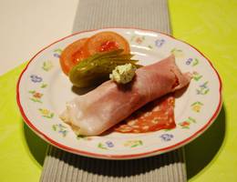 Schinkenrolle mit Topfen-Kürbisfülle Schinkenrolle mit Topfen-Kürbisfülle