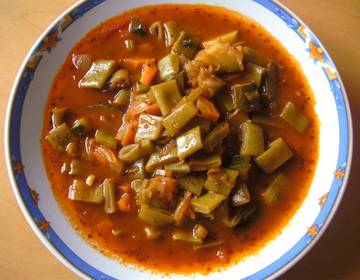 Fisolen-Gulaschsuppe Fisolen-Gulaschsuppe