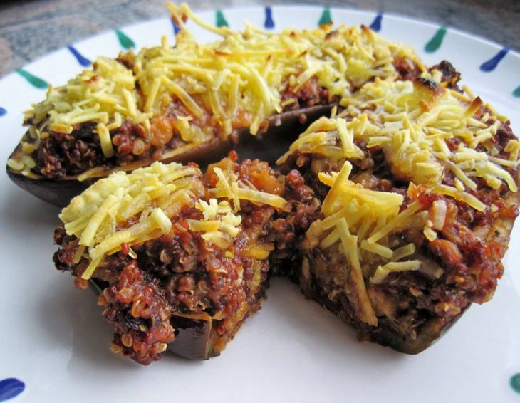 Melanzani mit Quinoafülle Melanzani mit Quinoafülle