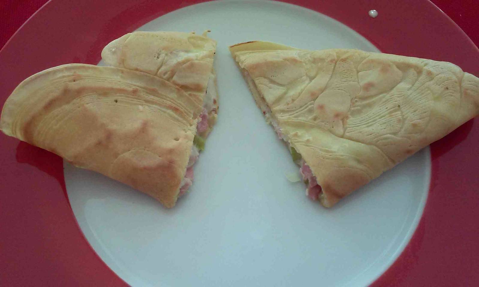 Palatschinken mit Schinken-Rahm-Füllung Rezept - ichkoche.de