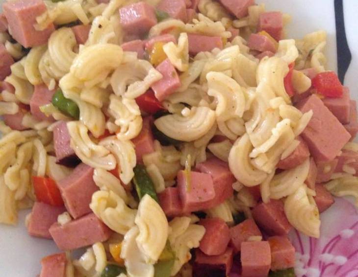 Cremiger Nudelsalat Cremiger Nudelsalat