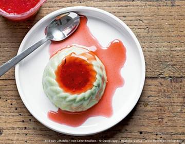 Grüne Panna Cotta mit Matcha Grüne Panna Cotta mit Matcha