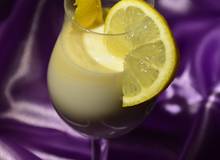 Mascarpone-Creme mit Zitrone Mascarpone-Creme mit Zitrone