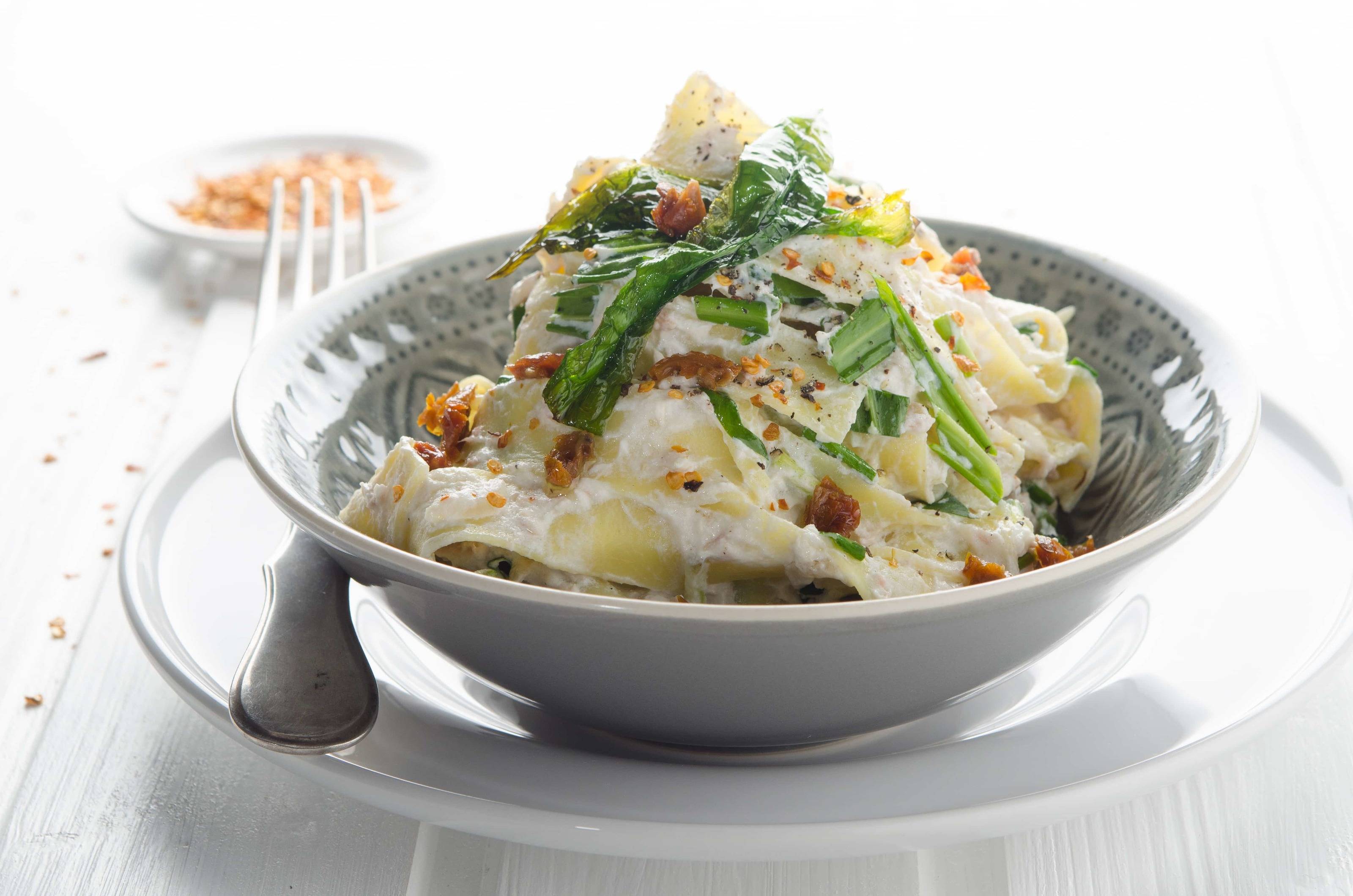 Nudeln mit Bärlauch und Thunfisch