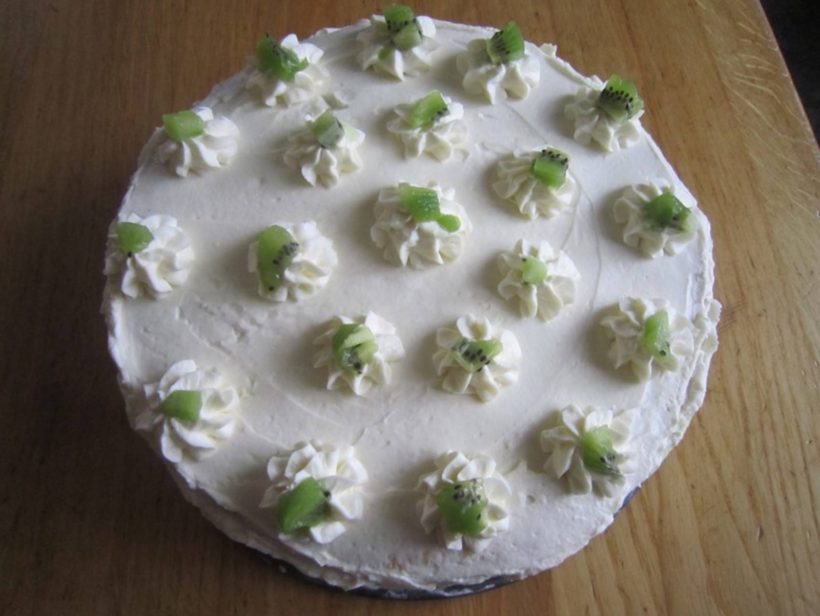 Kiwi Mascarpone Torte