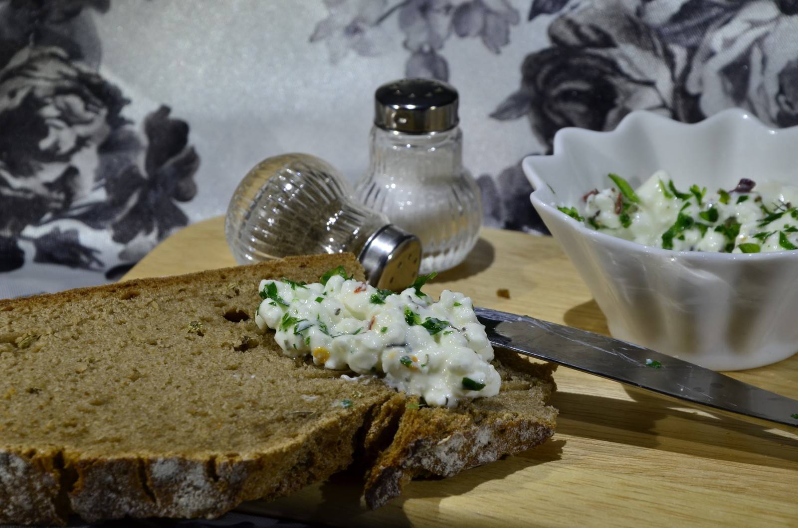 Kräuteraufstrich