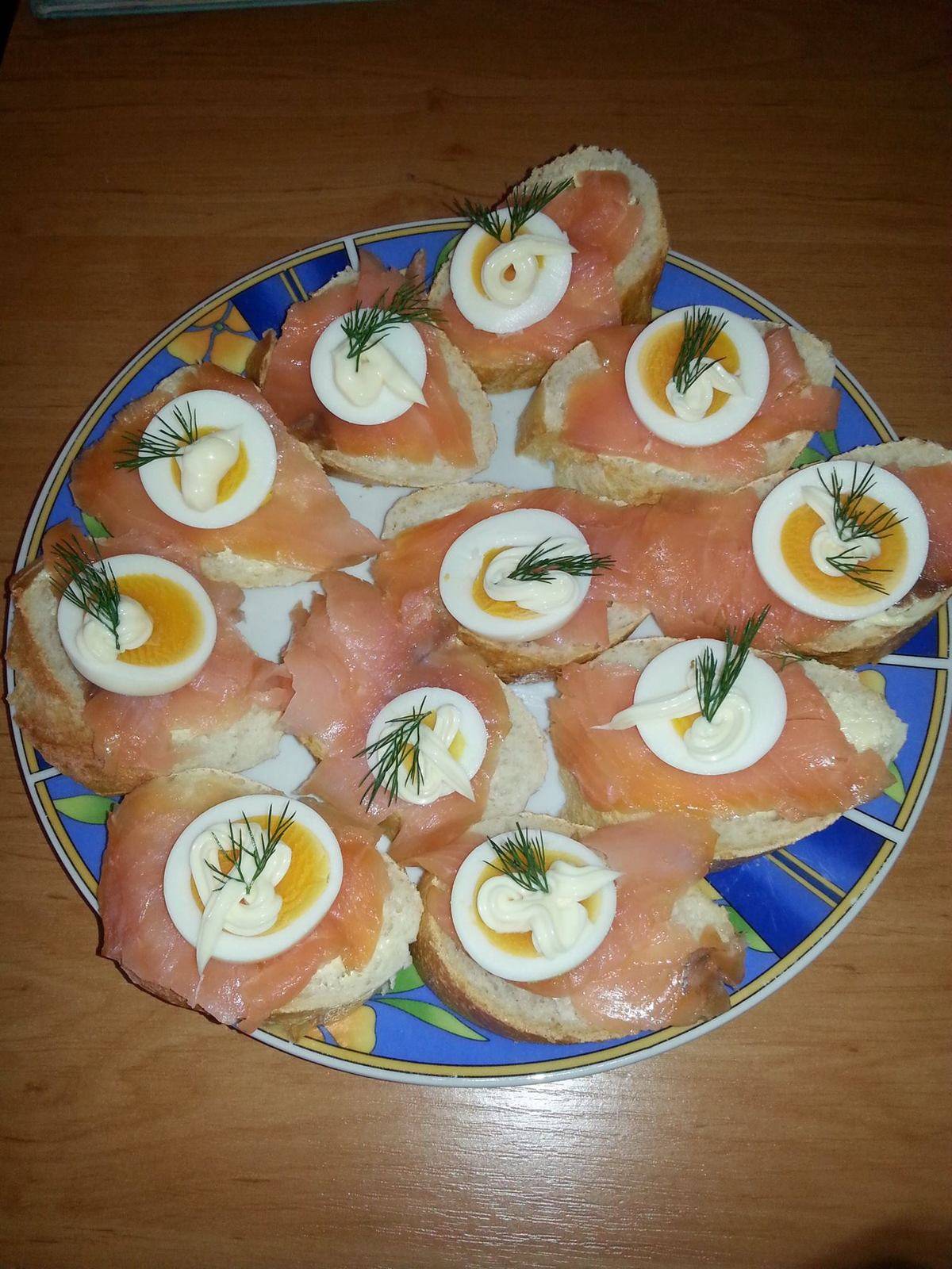 Lachs-Senf-Brote