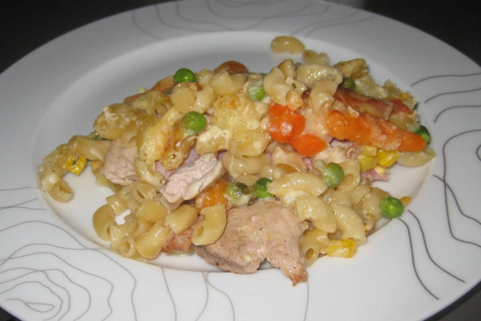 Nudelauflauf mit Huhn und Carbonara Sauce Rezept - ichkoche.de