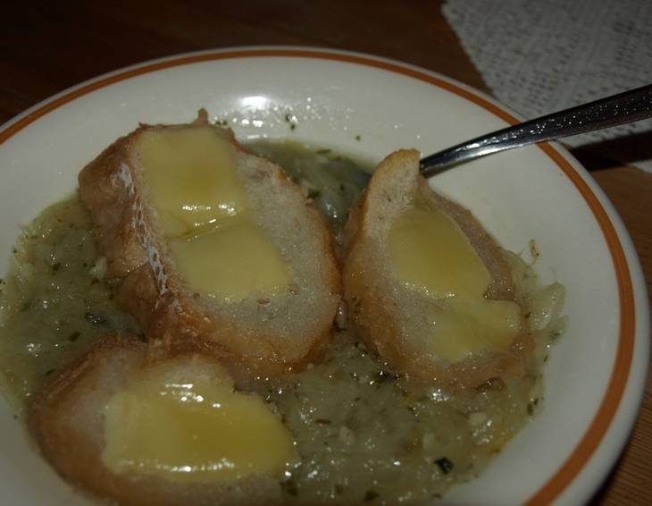 Zwiebelsuppe