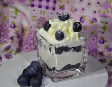 Topfencreme mit Heidelbeeren Topfencreme mit Heidelbeeren