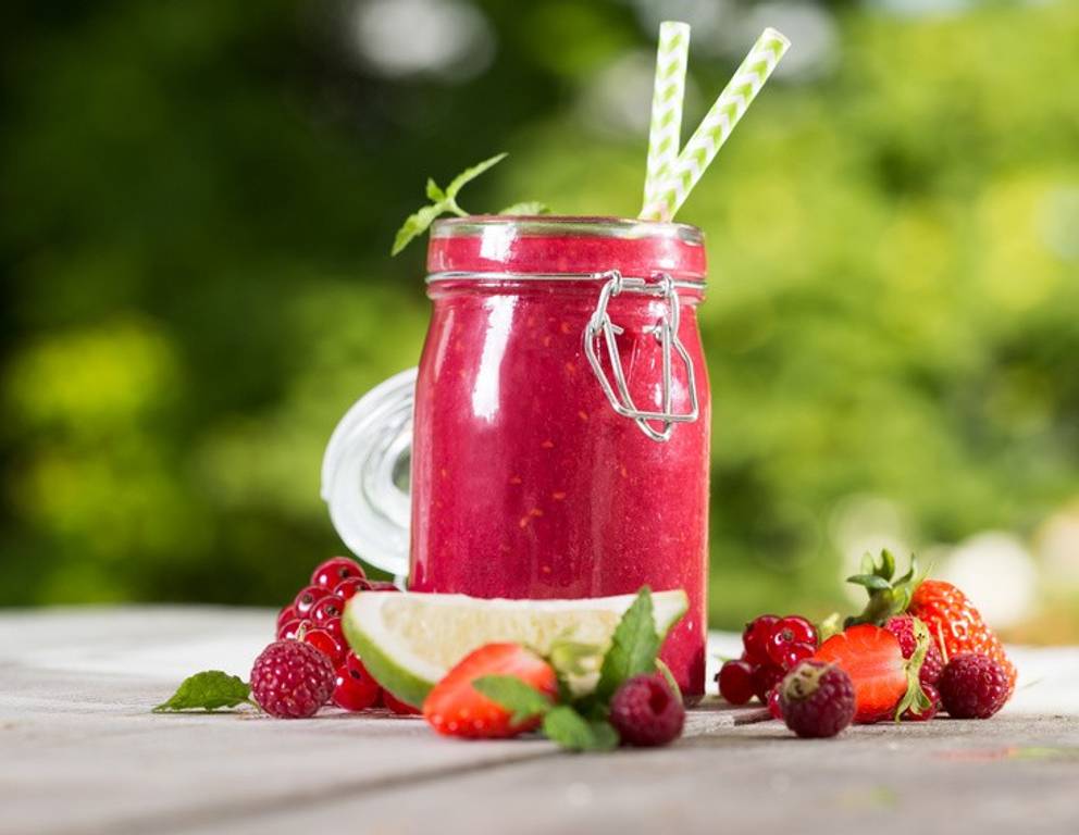 Sommerlicher Beeren-Smoothie Sommerlicher Beeren-Smoothie