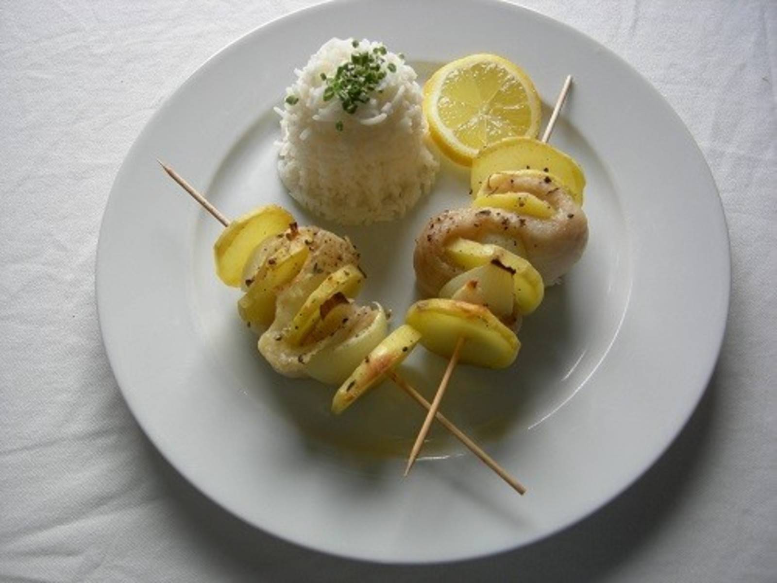 Fischspieße Rezept - ichkoche.ch Fischspieße Rezept - ichkoche.ch