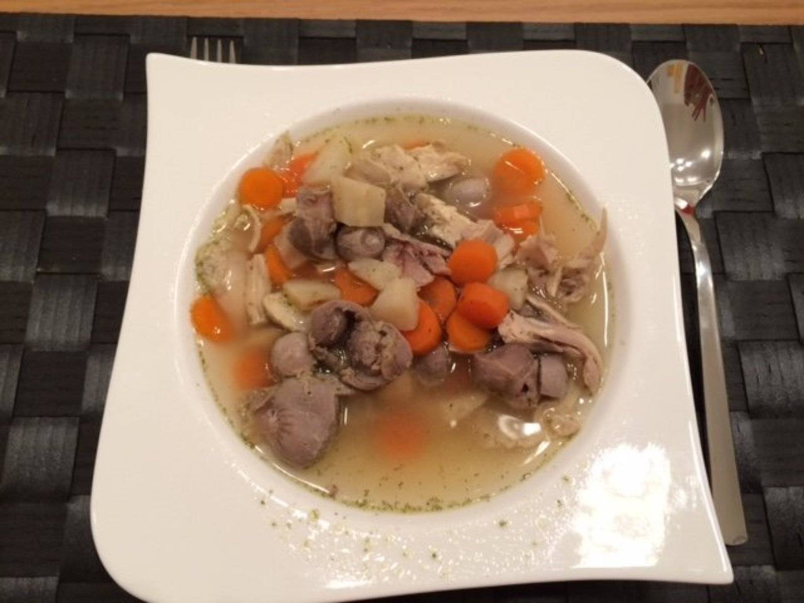 Klare Hühnersuppe