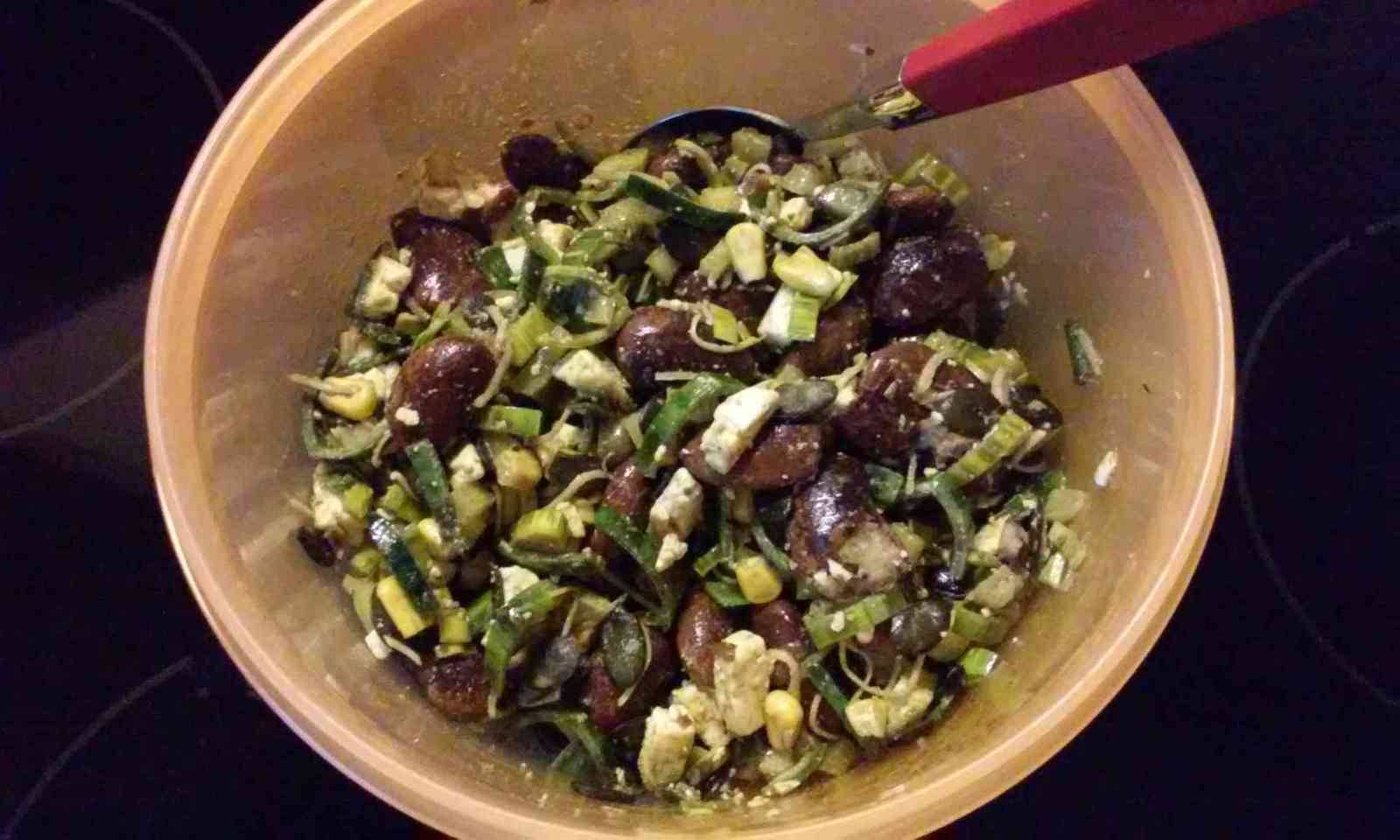 Käferbohnensalat mit Schafkäse Rezept - ichkoche.at Käferbohnensalat mit Schafkäse Rezept - ichkoche.at