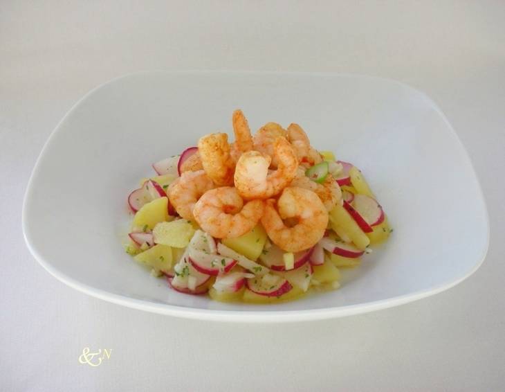 Radieschen-Kartoffelsalat mit Garnelen Radieschen-Kartoffelsalat mit Garnelen
