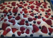 Fruchtige Joghurt-Beeren-Schnitten Fruchtige Joghurt-Beeren-Schnitten