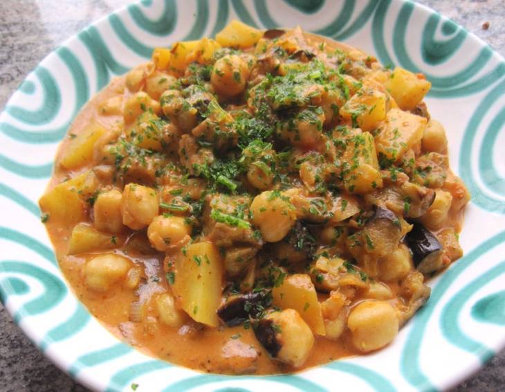 Melanzani-Kichererbsen-Gulasch aus dem Druckkochtopf Melanzani-Kichererbsen-Gulasch aus dem Druckkochtopf