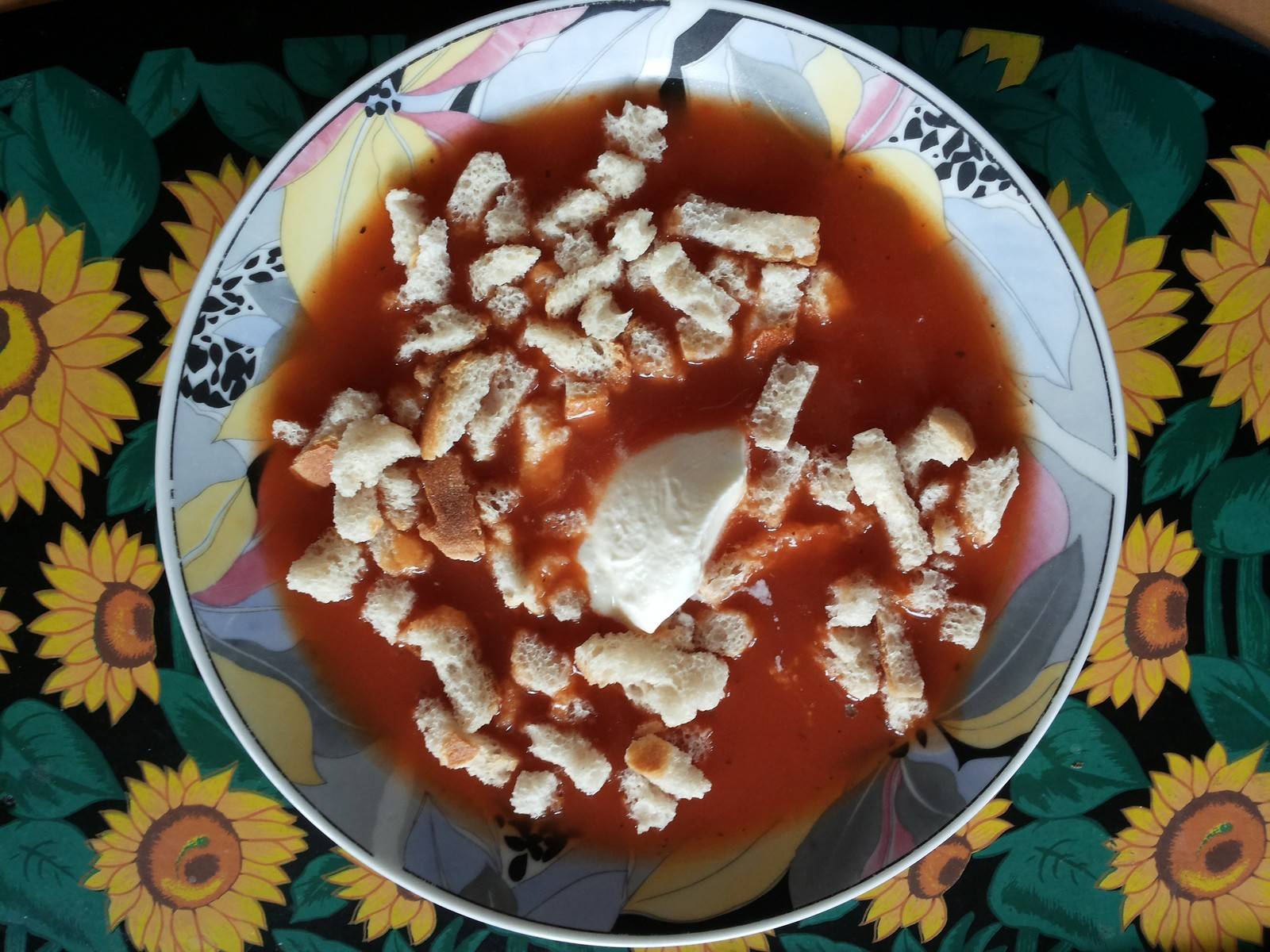 Tomatensuppe mit Croutons Rezept - ichkoche.de Tomatensuppe mit Croutons Rezept - ichkoche.de