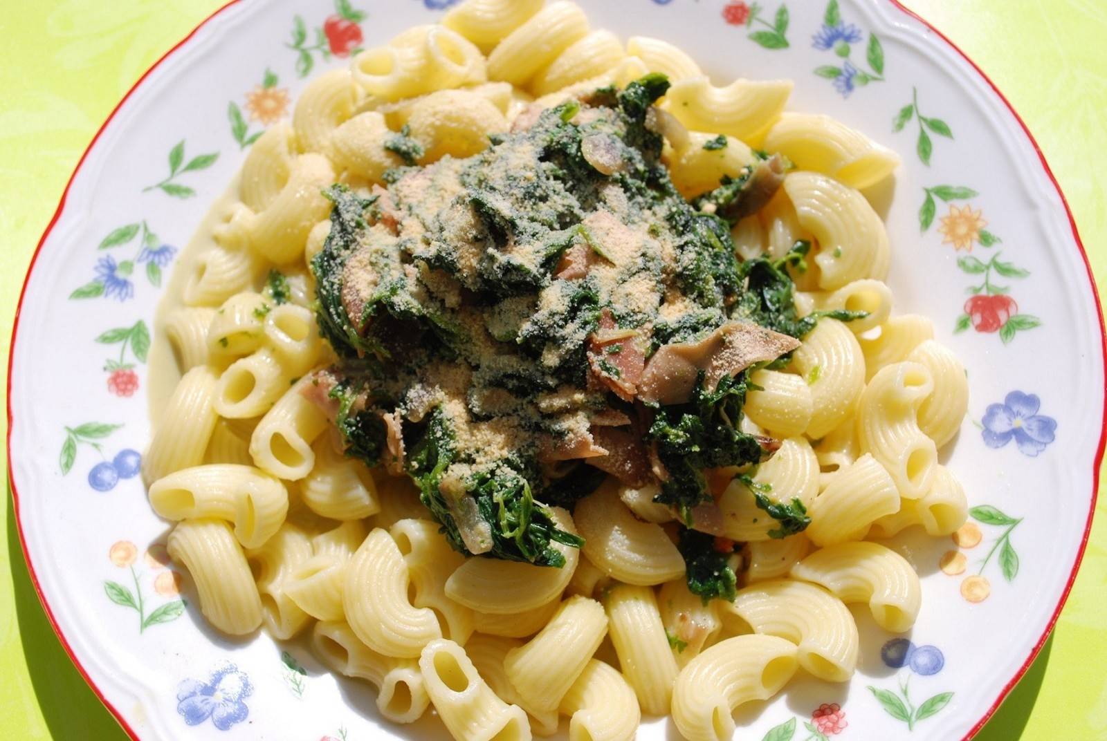 Nudeln mit Spinatrahm Rezept - ichkoche.de Nudeln mit Spinatrahm Rezept - ichkoche.de