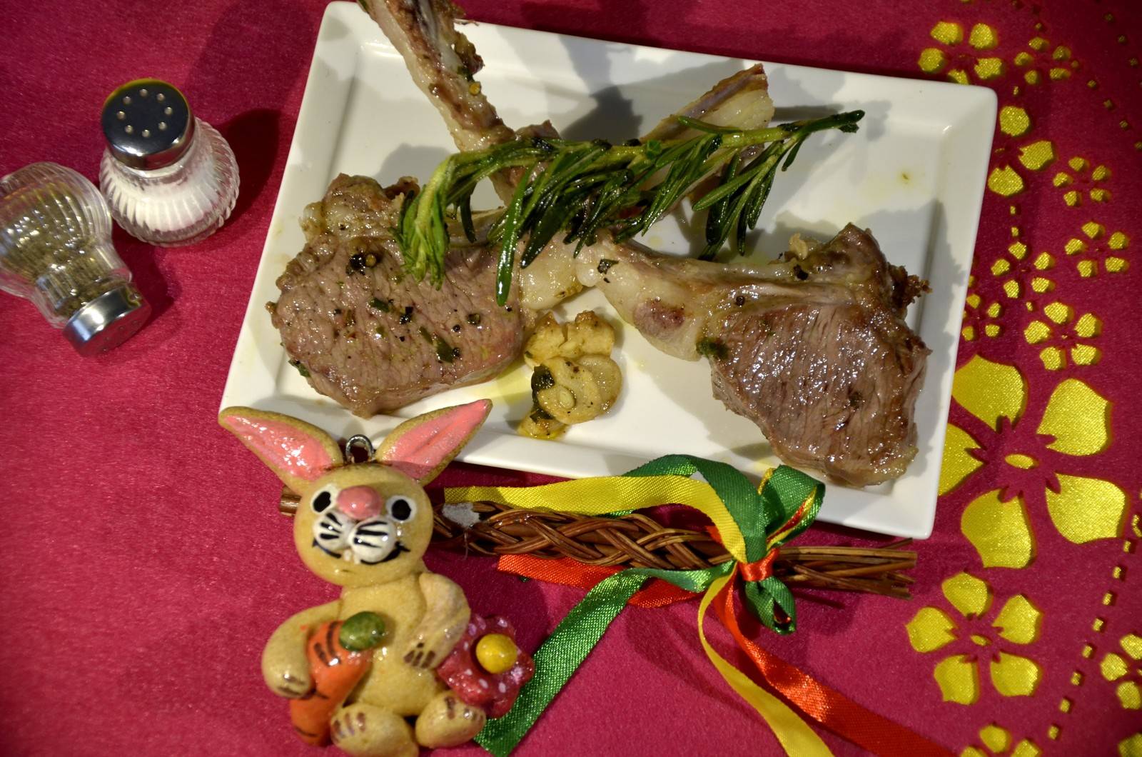 Putenroulade mit Gemüse Schafkäse Füllung Rezept - ichkoche.at Putenroulade mit Gemüse Schafkäse Füllung Rezept - ichkoche.at