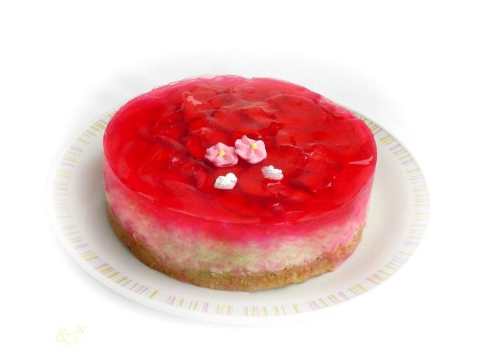 Topfen-Obers-Torte mit Erdbeerhaube Rezept - ichkoche.de Topfen-Obers-Torte mit Erdbeerhaube Rezept - ichkoche.de