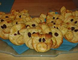 Glücksschweinchen mit Mandeln Glücksschweinchen mit Mandeln