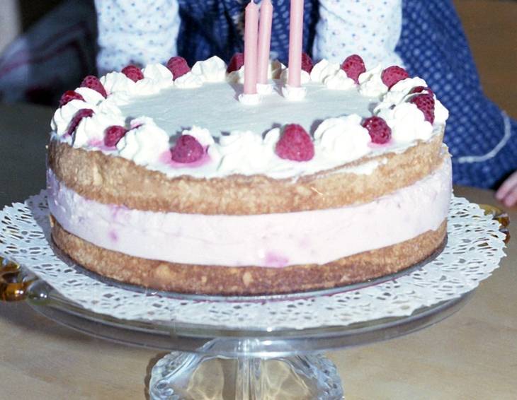 Himbeer-Creme-Torte Himbeer-Creme-Torte