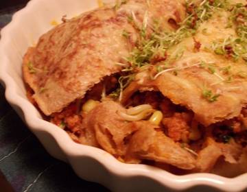 Fleischpalatschinken mit Mungbohnensprossen Fleischpalatschinken mit Mungbohnensprossen