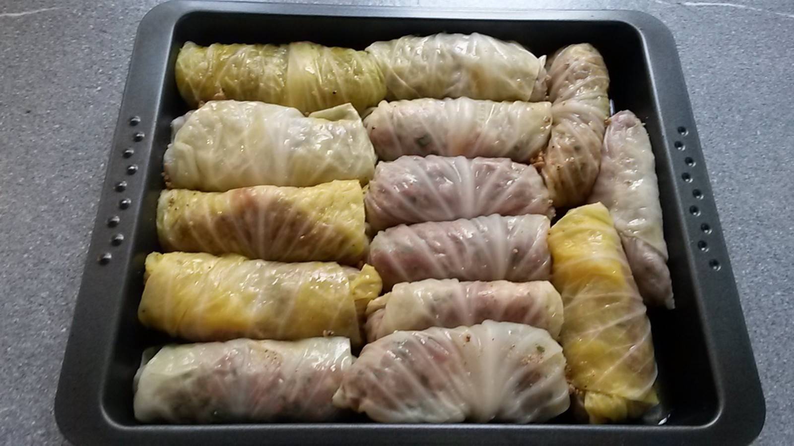 Sarma (Krautwickel) Rezept - ichkoche.de Sarma (Krautwickel) Rezept - ichkoche.de