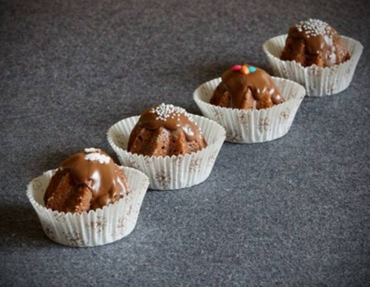 Mini-Schoko-Gugelhupf Mini-Schoko-Gugelhupf