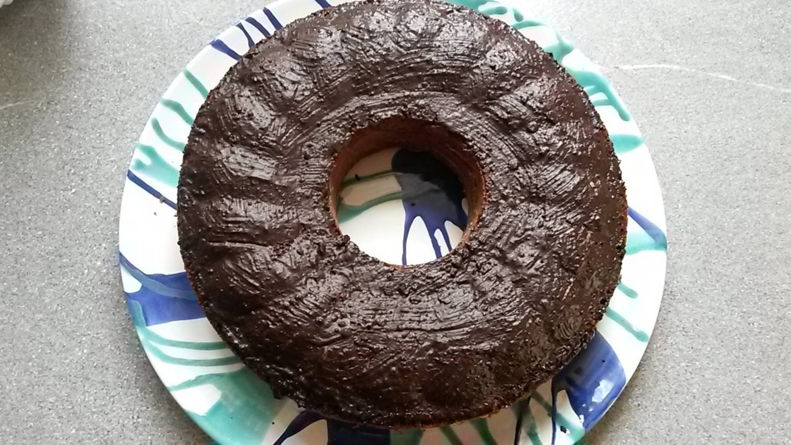 Schoko-Nuss-Gugelhupf Rezept - ichkoche.at Schoko-Nuss-Gugelhupf Rezept - ichkoche.at