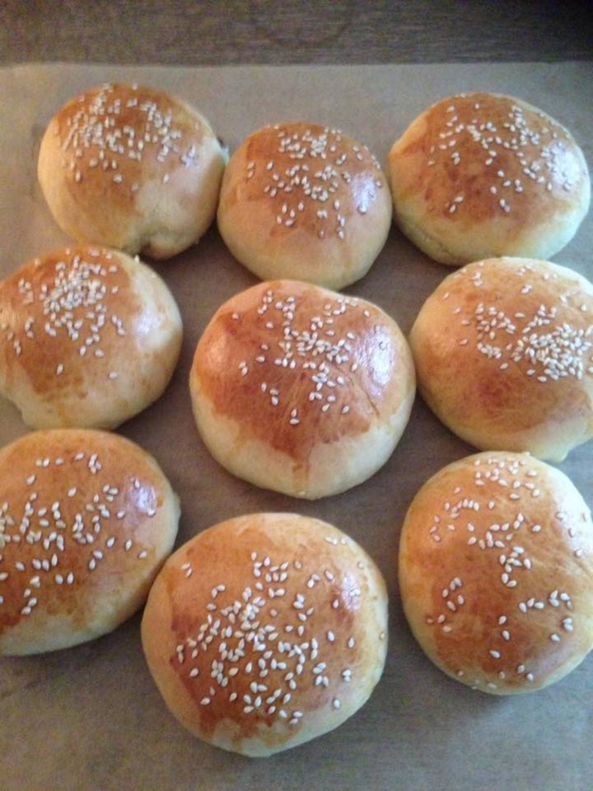 Pogacas mit Käsefüllung